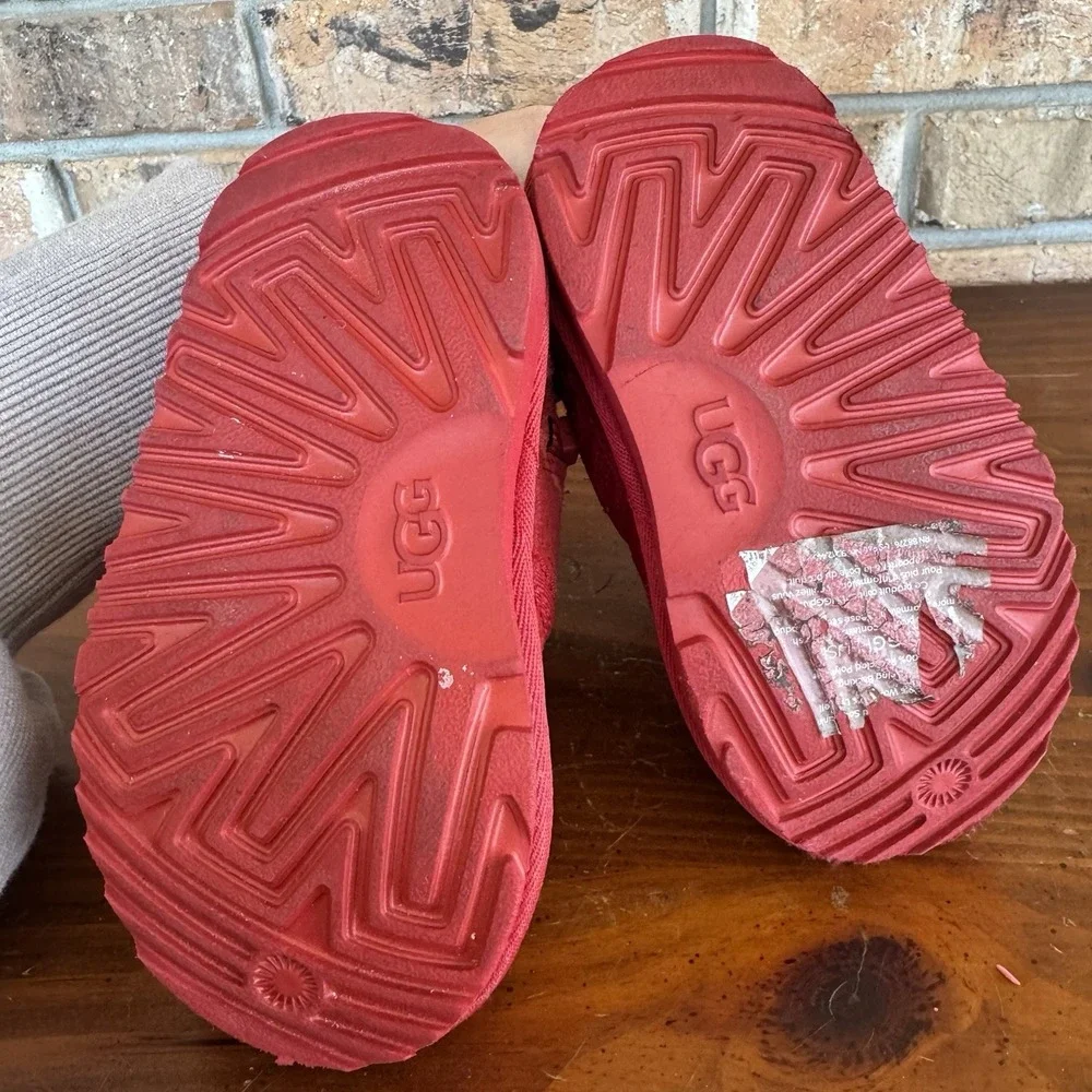 TODDLER'S UGG NEUMEL II – COZY SUEDE CHUKKA WITH ALL-DAY‎ COMFORT 8 sz